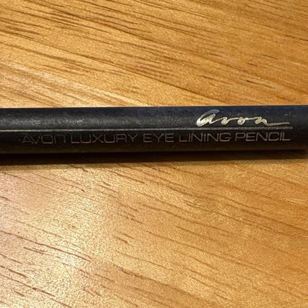 Avon Black Luxury Eye Lining Pencil